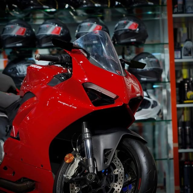 For Sale 2025 Ducati Panigale photo 4