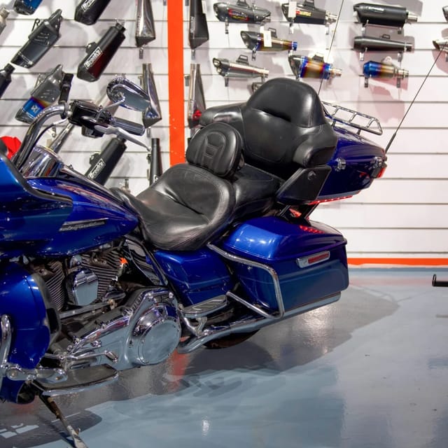 2016 Harley Davidson Road Glide 1690cc Used Motorcycle In Dubai photo 4