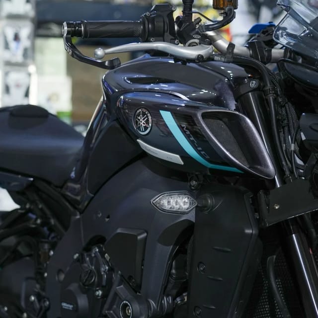 Yamaha MT-10 998cc Inline 4 Hyper Naked Sports Motorcycle for Sale photo 5