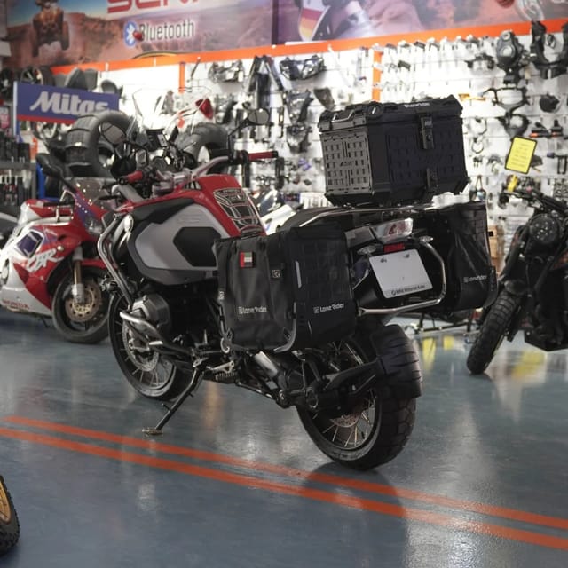BMW R 1200 GS 2015 Japan Spec Motorcycle In Dubai photo 3