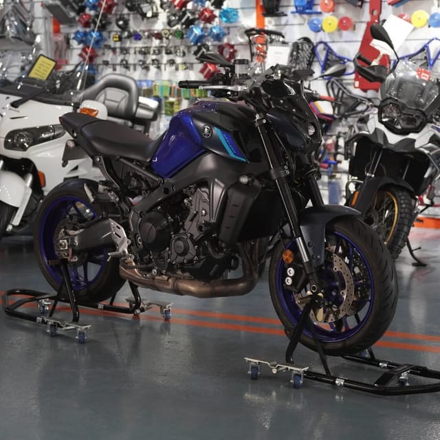 2023 Yamaha MT-09 890cc Inline 3 Naked Sports Motorcycle photo 4