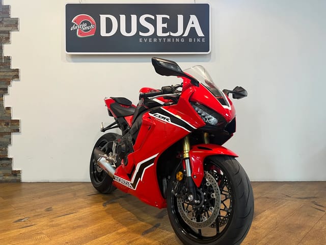 For Sale 2018 Honda CBR 1000RR Fireblade  photo 2
