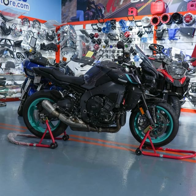 Yamaha MT-10 998cc Inline 4 Hyper Naked Sports Motorcycle for Sale photo 2
