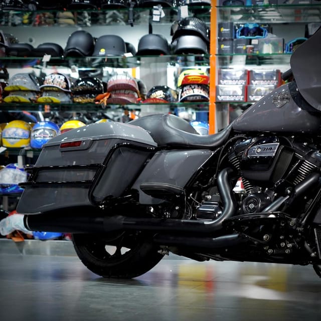 2022 Harley-Davidson Road Glide photo 5