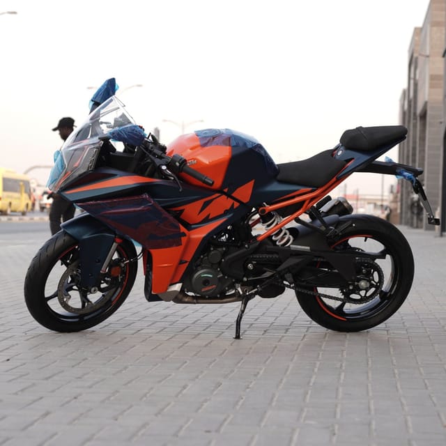 2022 KTM RC 390 photo 3