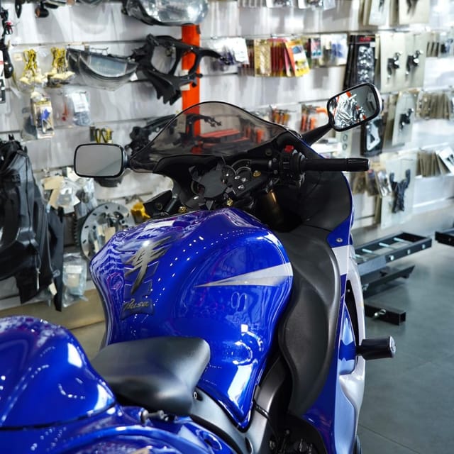 2014 Suzuki Hayabusa photo 2