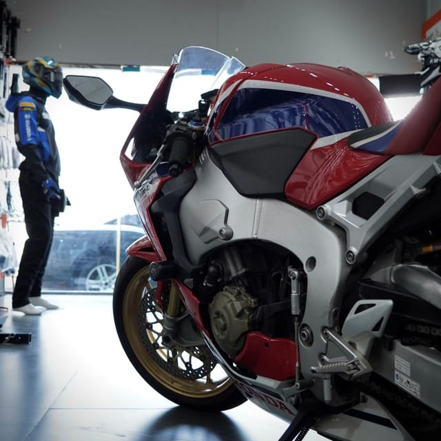 2018 Honda CBR1000RR Fireblade SP HRC photo 3