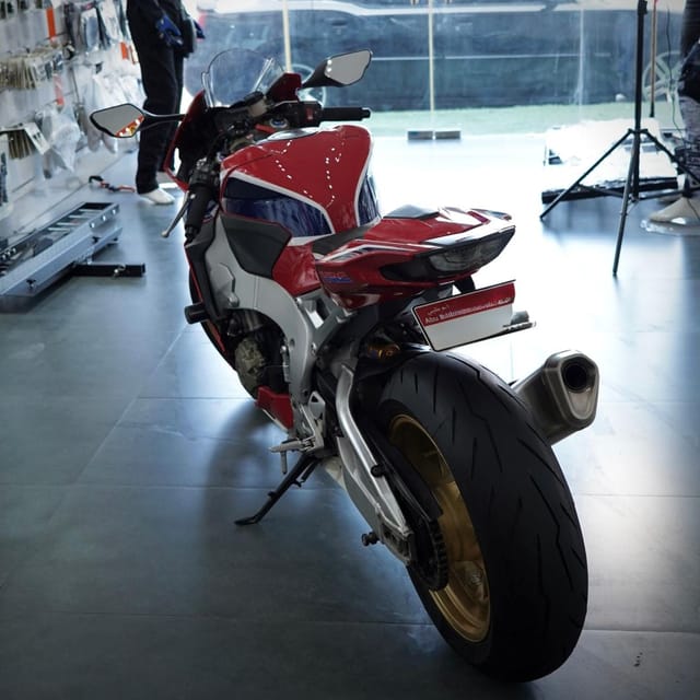 2018 Honda CBR1000RR Fireblade SP HRC photo 4