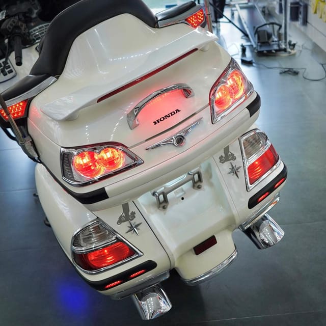 2006 Honda Gold Wing photo 2