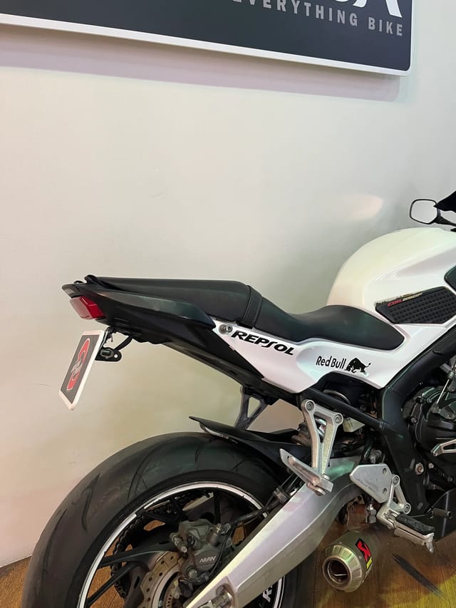 THE VERSATILE SPORT-FOUR: Buy 2015 HONDA CBR 650F photo 5