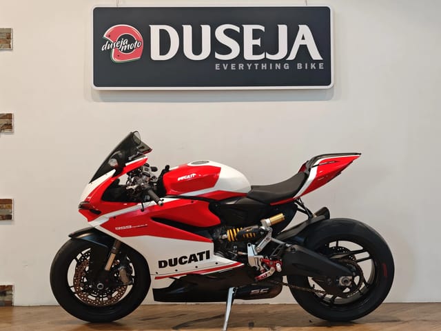 For Sale 2019 DUCATI PANIGALE 959 photo 2