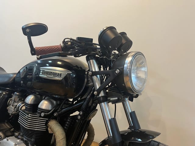 For Sale 2014 TRIUMPH THRUXTON 900 photo 2