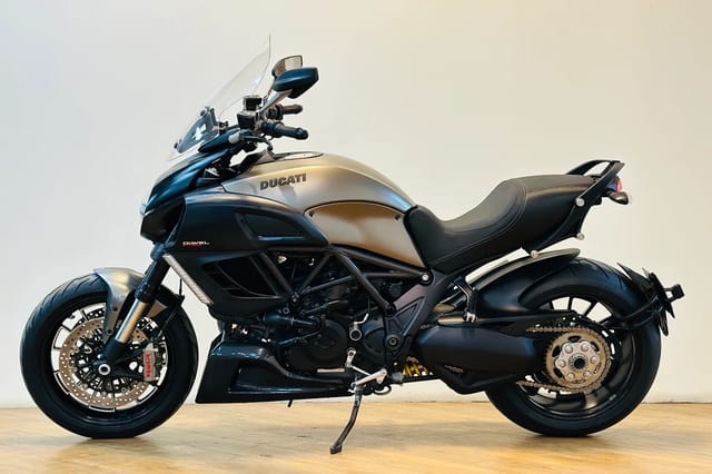 For Sale 2014 DUCATI DIAVEL STRADA photo 2
