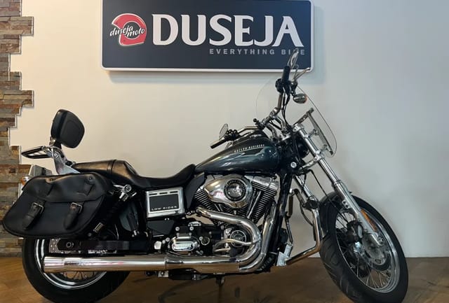 AMERICAN MUSCLE: 2015 HARLEY-DAVIDSON DYNA LOW RIDER photo 2
