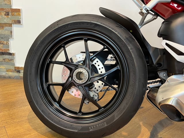 2022 Ducati Streetfighter photo 4