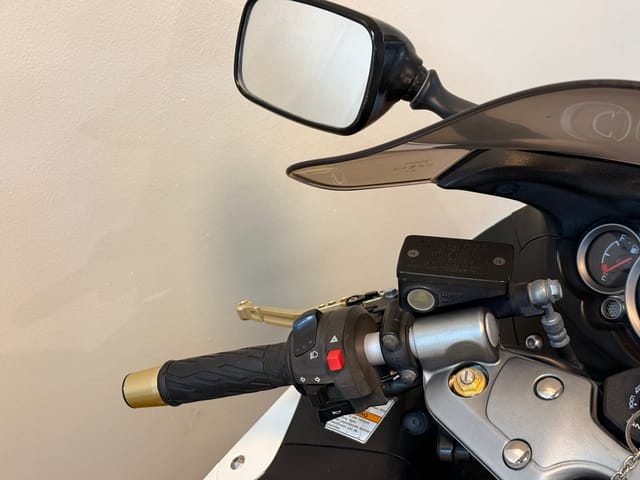 2011 Suzuki Hayabusa photo 3