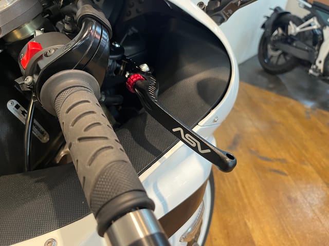 2007 Kawasaki Ninja ZX-10R photo 3