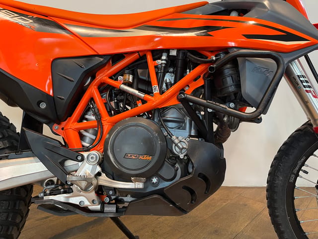 2024 KTM 690 Enduro photo 2