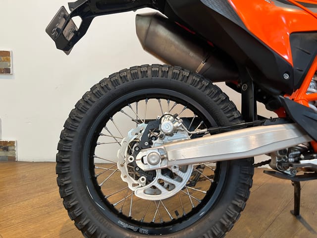 2024 KTM 690 Enduro photo 3